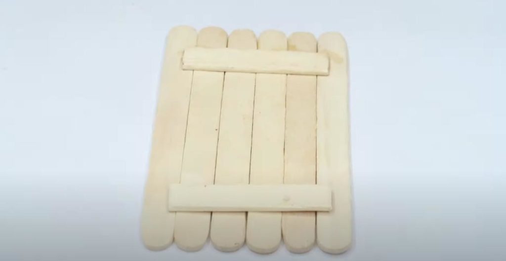 Мини органайзер из деревянных палочек от мороженого