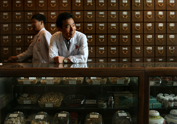 Китайская аптека: краткая энциклопедия лекарственных растений