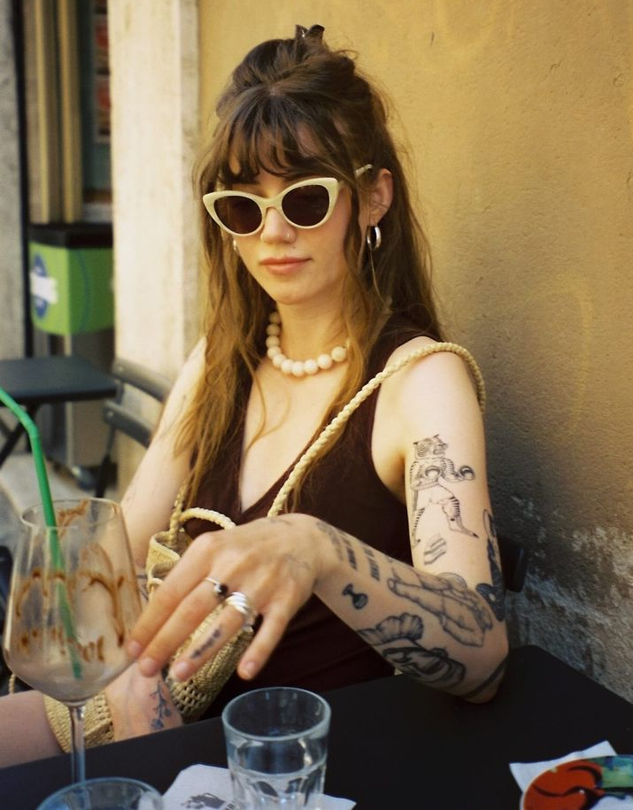 «Жена сделала татуировку, не спросив меня» пример, скажут, время, мысль, говорит, казалось, какой, вашей, детей, своим, молчания, власти, кажется, немного, будет, всегда, возможно, права, вопросах, скажет