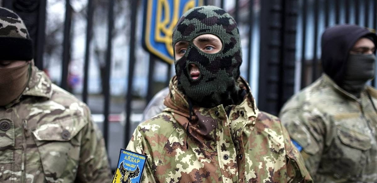 Безнаказанность, чувство власти, автомат в руках и ущербность превращали боевиков украинских добробатов в зверьё,...