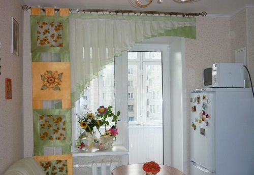 Современные шторы для кухни - описание стилей, фасонов и популярных материалов.