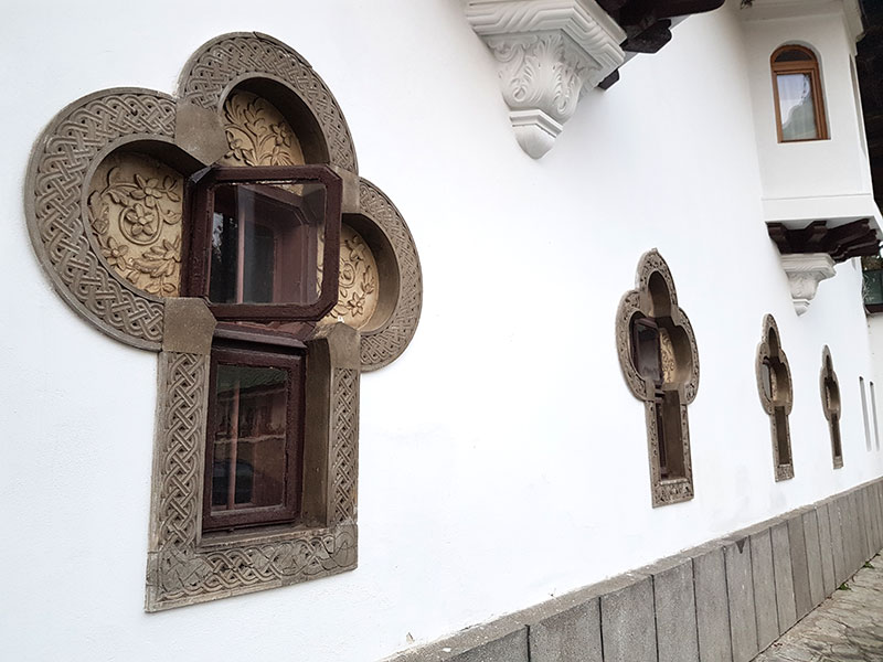 Синая. О Великолепных Замках, Которые Отнял Чаушеску И Монастыре, Построенном Спасенным Князем… автотуризм