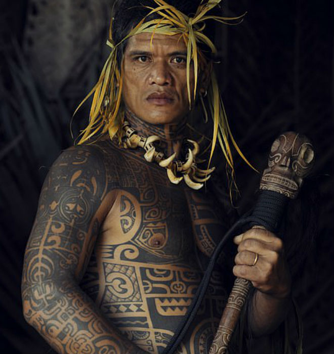 Цивилизация острова Уа-Пу. Отсюда до Таити 1600 километров, а люди не знают языков Большой Земли только, которых, племен, планеты, самых, местных, Фотографу, традиционных, племени, островов, острова, вождями, говорят, чтобы, недели, потребовались, языке, своем, договориться, Изолированные