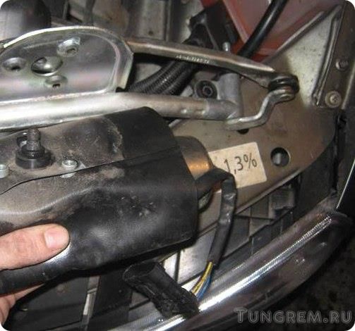 Замена трапеции и мотора стеклоочистителя на Lada Kalina