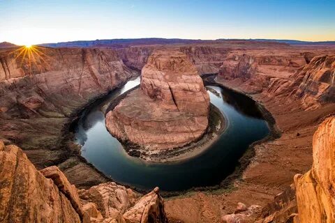 Подкова - знаменитый изгиб реки Колорадо в Гранд Каньоне.