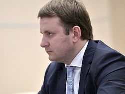 Орешкин: Правительство РФ обсуждает повышение пенсионного возраста
