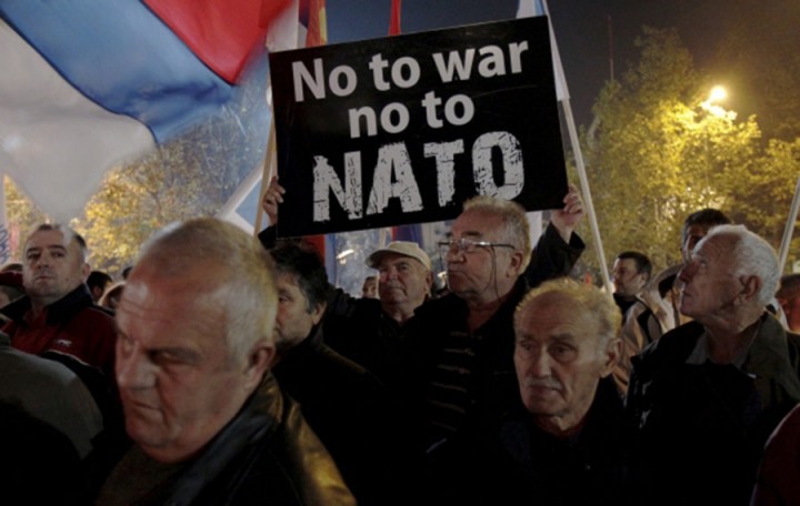 Черногорцы проголосовали против НАТО