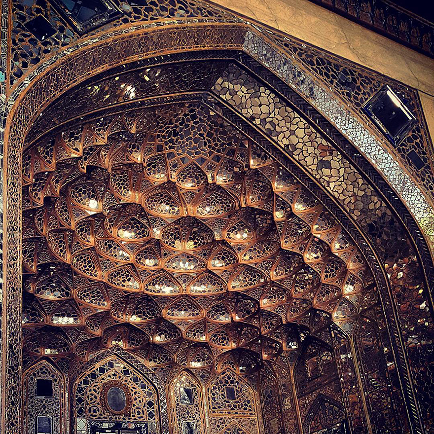 Завораживающая архитектура иранских мечетей