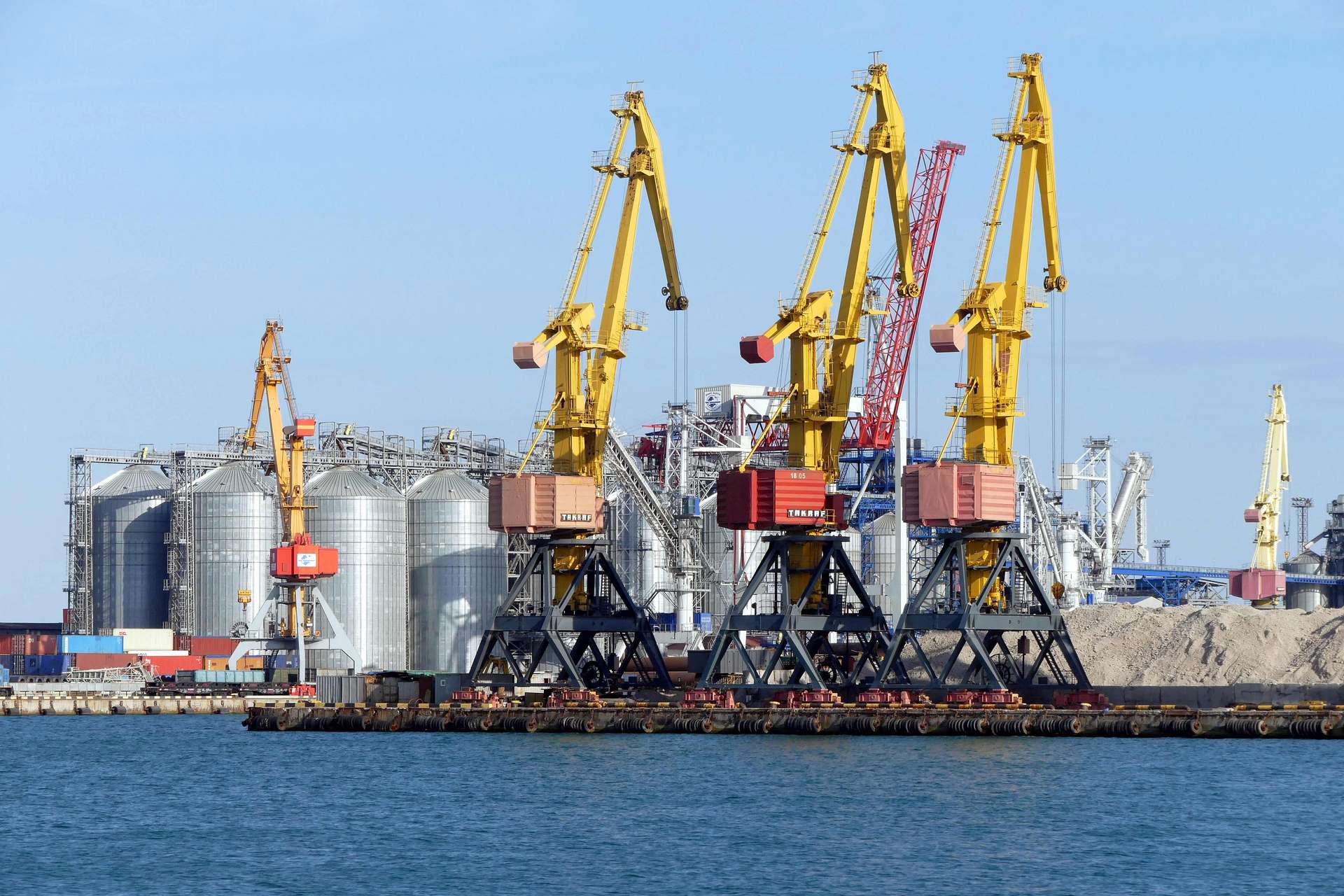 В ООН предупредили: мировых запасов пшеницы хватит на 10 недель В ООН предупредили: мировых запасов пшеницы хватит на 10 недель Весь мир