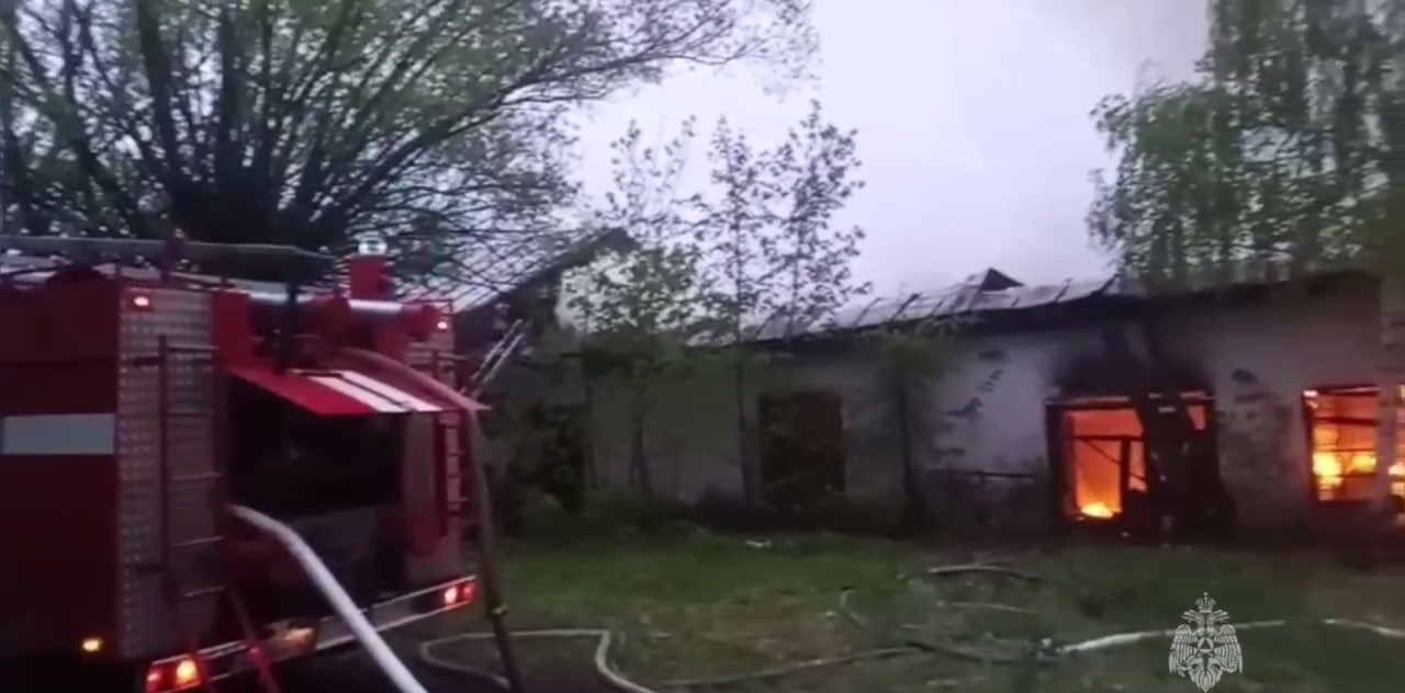 Пожар произошел в усадебном комплексе Баташевых в Рязанской области