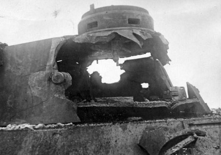 Башня танка PzKpfw 4 после попадания 152-х мм снаряда ИСУ -152 #Фотографии, #история, #факты, .война