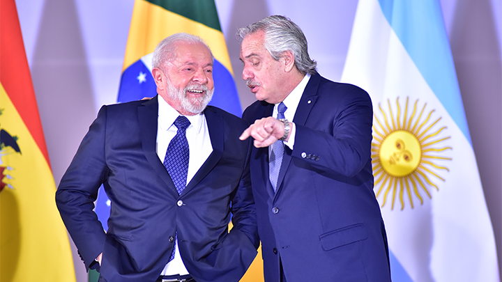 ВСТРЕЧА В ДЖИДДЕ СТАЛА СЕКРЕТНОЙ: БРАЗИЛИЯ СТАНЦЕВАЛА САМБУ НА КОСТЯХ США ВСТРЕЧА В ДЖИДДЕ СТАЛА СЕКРЕТНОЙ: БРАЗИЛИЯ СТАНЦЕВАЛА САМБУ НА КОСТЯХ США геополитика