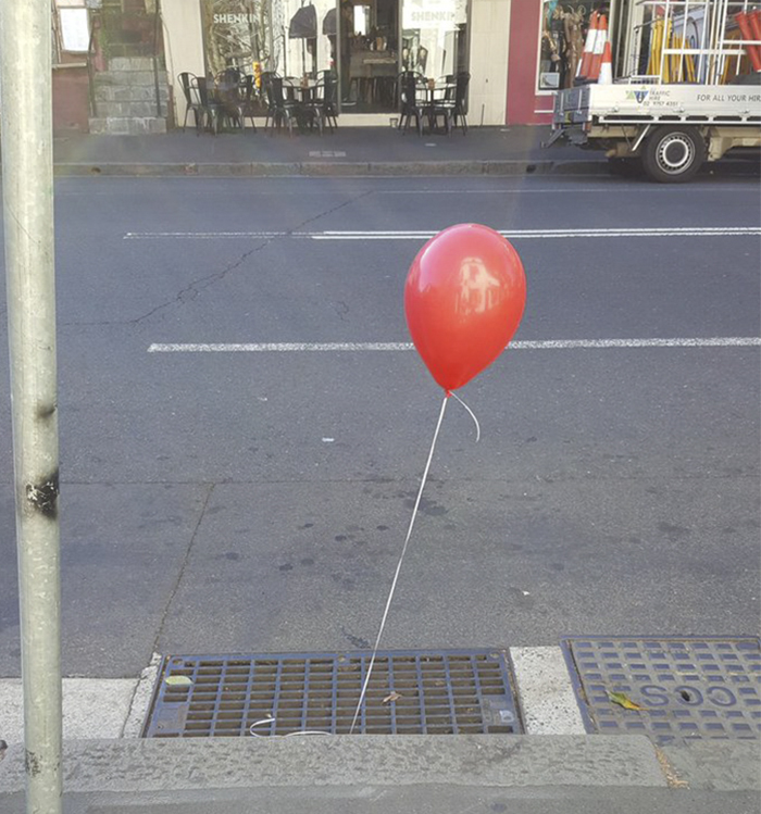 creepy-red-balloons-all-over-sydney-10