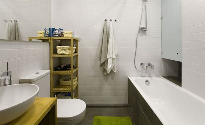 Как сделать ванную непохожей на все остальные: пара умных советов ванная комната,индивидуальность,интерьер и дизайн,хранение вещей,черный цвет