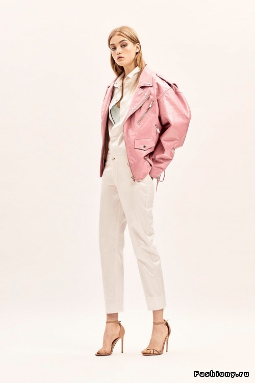 Вишни, горох, лакированные косухи в look-bookе Alexander Terekhov (resort 2019) Вишни, горох, лакированные косухи в look-bookе Alexander Terekhov (resort 2019)