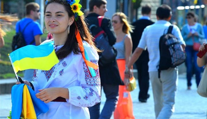 украинские девушки в европе. хохлушки в европе. портреты погибших украинок. украинки в америке. украинские девушки.