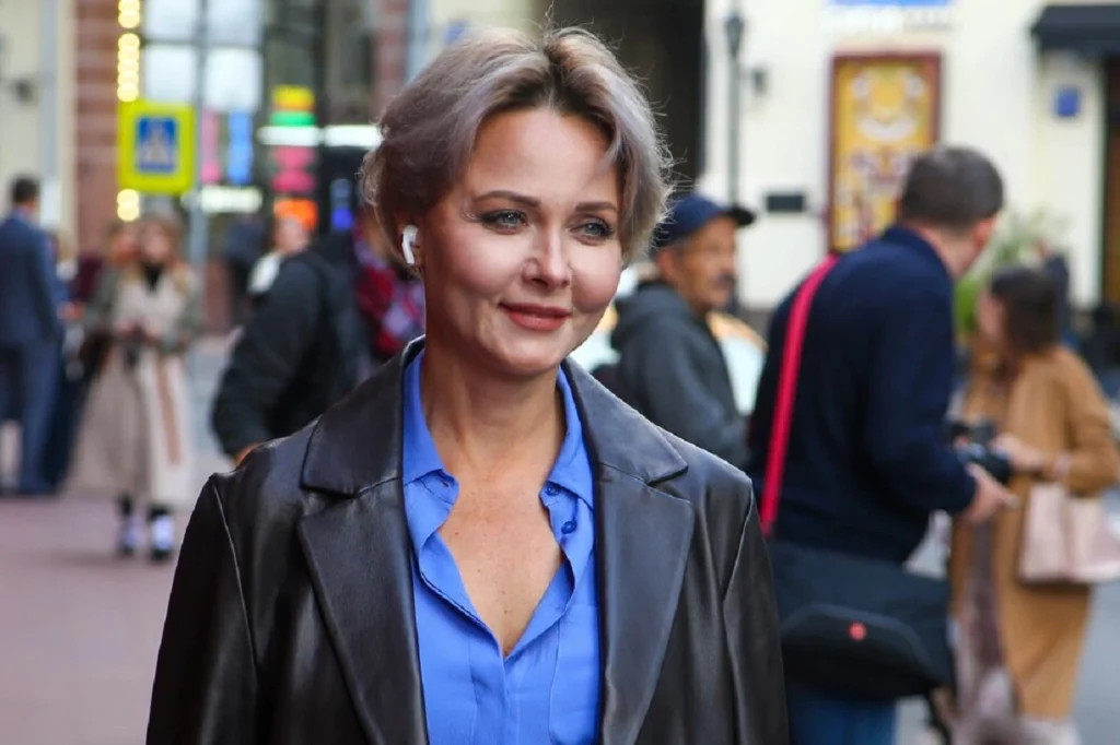 «Живет своей жизнью»: Повереннова рассказала, почему видит дочь только раз в год