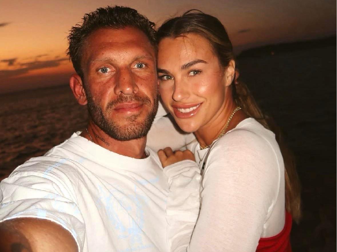 Намек сработал: первая ракетка мира Арина Соболенко выходит замуж за бразильского бизнесмена Намек сработал: первая ракетка мира Арина Соболенко выходит замуж за бразильского бизнесмена format-article,noindex,oakberry,компания,Арина Соболенко,георгиос франгулис,женская теннисная ассоциация (wta),игу швентек,Развлечения