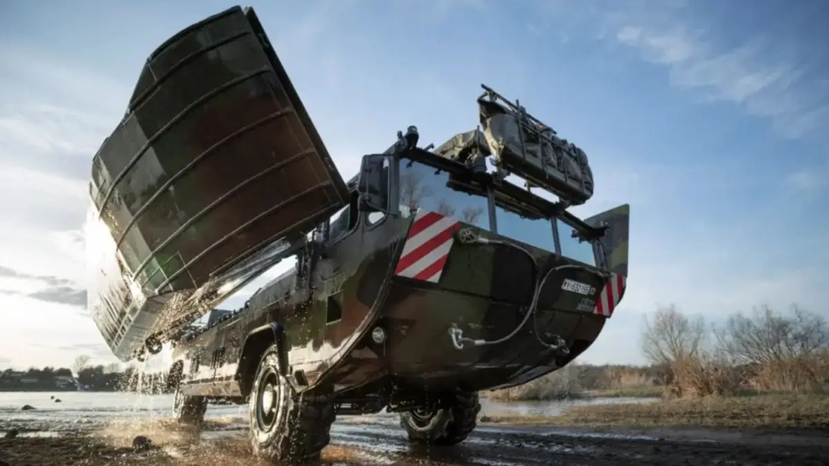 Бундесвер получит новые плавучие мосты для форсирования рек