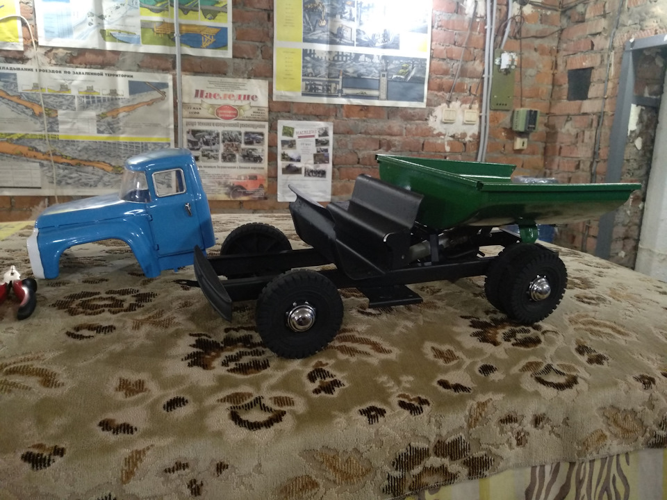 Вторая жизнь игрушке ЗИЛ Вторая жизнь игрушке ЗИЛ авто и мото,автоновости