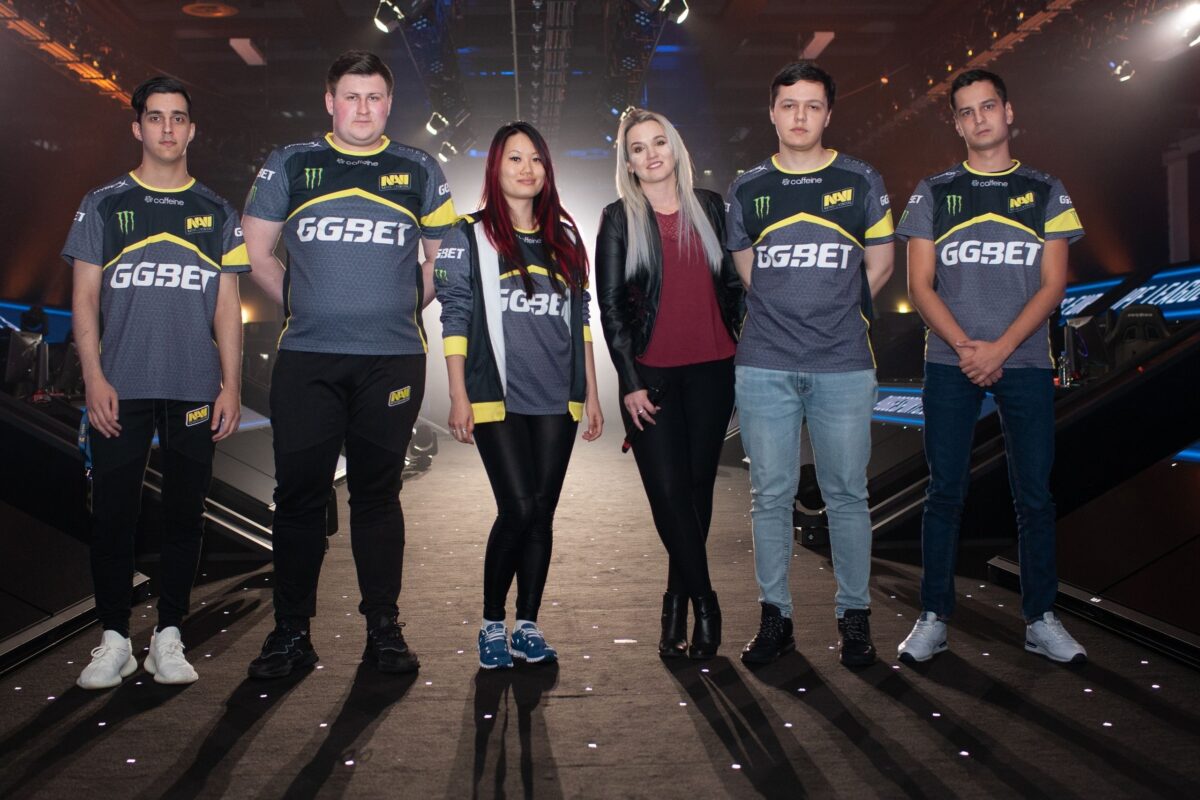 Коллектив NAVI стали победителями чемпионата Европы по PUBG Mobile 38
