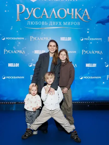 Алекса, Юлианна Караулова, Дарья Мельникова и Лиза Моряк с детьми посетили премьеру шоу в 