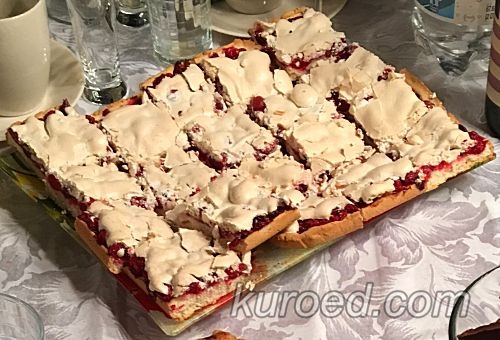 Торт Дамский каприз с клюквой