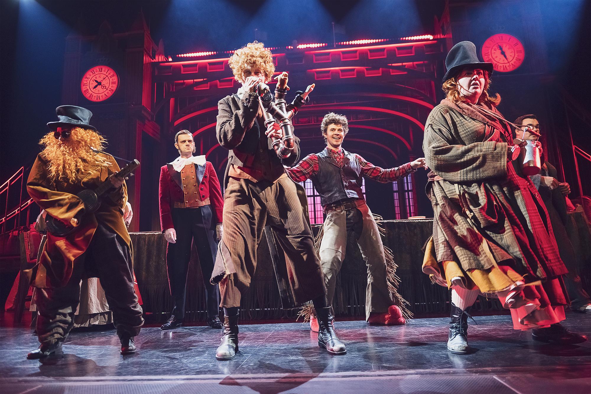 Афиша: куда сходить и что посмотреть с детьми на майские праздники можно, спектакль, школы, «Бродвей, Золушке, официальном, театральной, маяПодробнее, чтобы, театра, детей, компании, животных, жизни, собаке, благополучия, питания, Проект, много, «Жужжащий