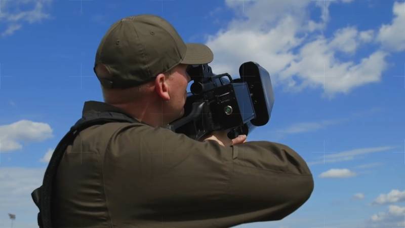 Комплексы подавления беспилотников EDM4S-UA. Бесполезная новинка для Украины Комплексы подавления беспилотников EDM4S-UA. Бесполезная новинка для Украины оружие