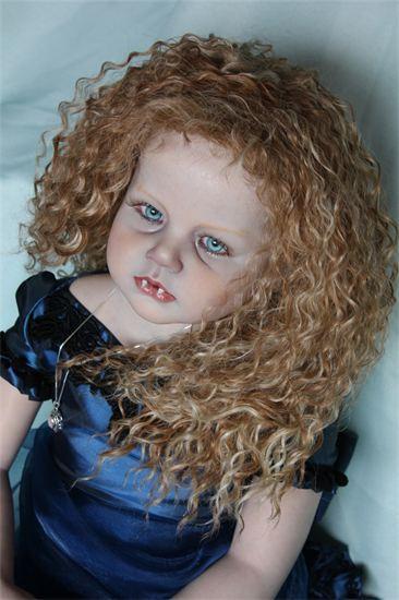 Фотография: Кровососы и спиногрызы: недетские куклы от Бин Шанин №14 - BigPicture.ru