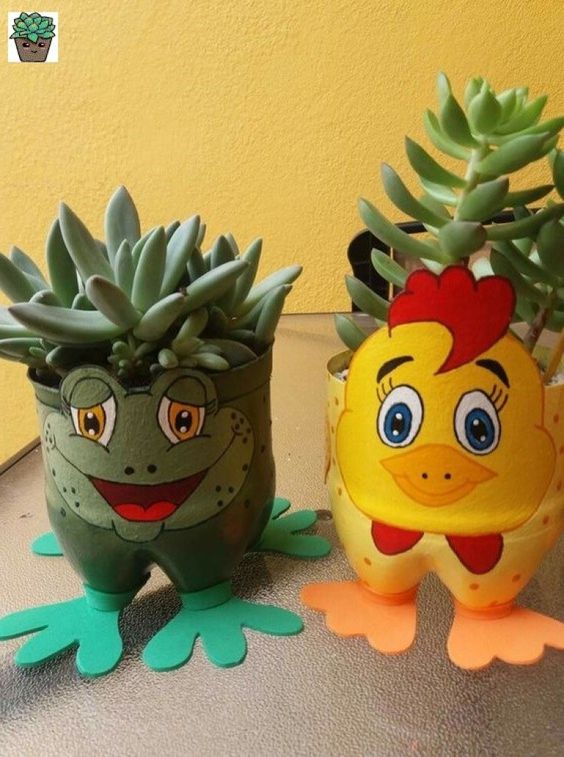 Веселые горшки из пластиковых бутылок: 33 идеи и их воплощение Веселые горшки из пластиковых бутылок: 33 идеи и их воплощение для дома и дачи,новая жизнь старых вещей