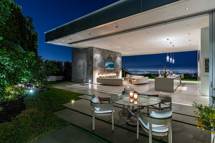 В гостях у Леброна Джеймса: экскурсия по впечатляющему особняку баскетболиста за 52 миллиона долларов Стиль жизни,Дома звезд