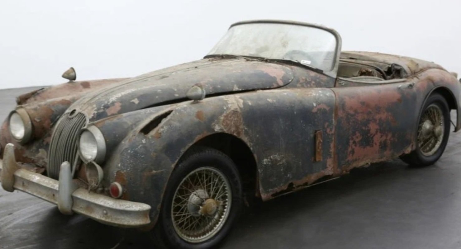 В Калифорнии новые владельцы дома нашли в гараже редкий Jaguar XK150S 50-х Автомобили