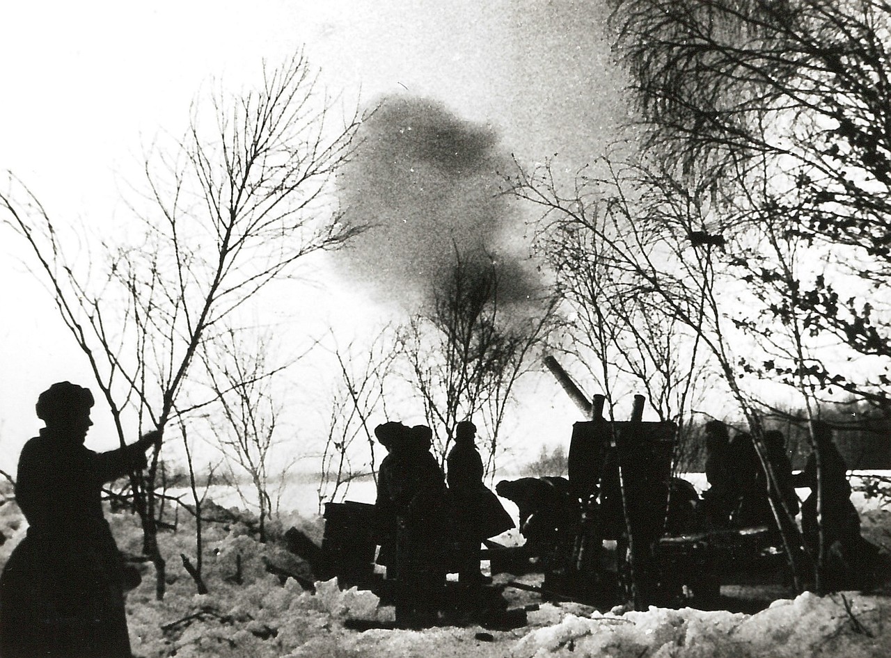 1941. Советская артиллерия во время подготовки контрнаступления под Москвой