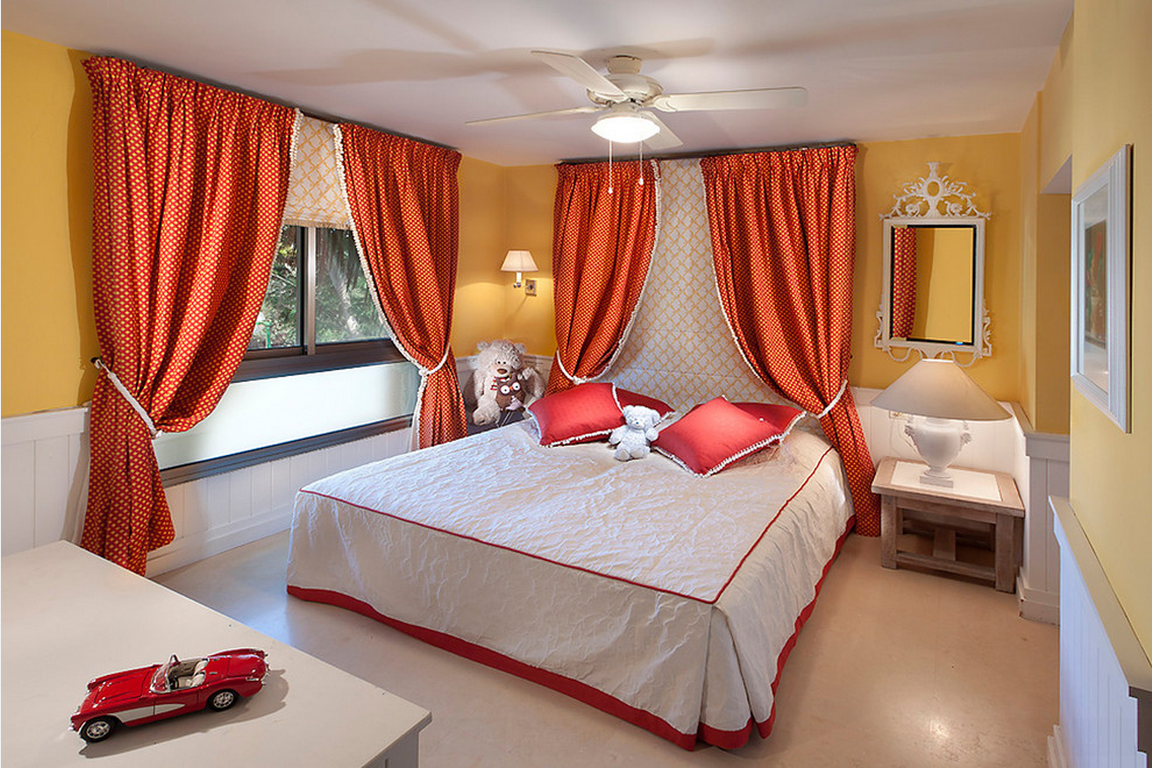 Гламурные шторы с подхватом из белых шнуров