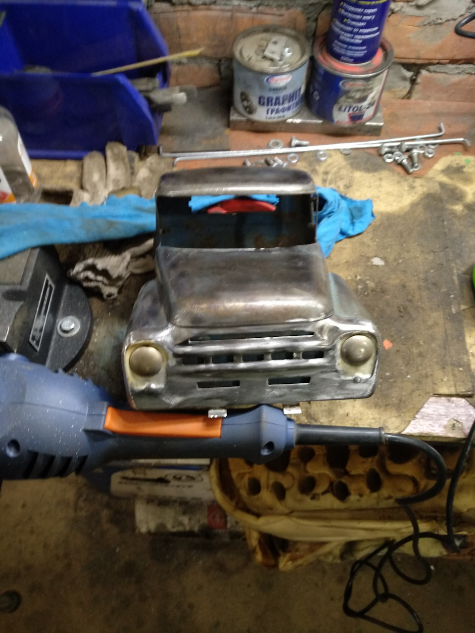 Вторая жизнь игрушке ЗИЛ Вторая жизнь игрушке ЗИЛ авто и мото,автоновости