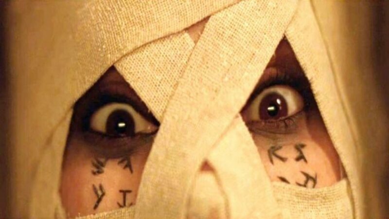 Останки, на которые люди смотрят годами: 8 самых известных «современных» мумий