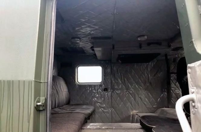 В Новгороде продают сделанный в единственном экземпляре вездеход «Вепрь» 