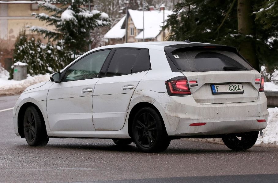 Новую Skoda Fabia сфотографировали в серийном кузове Новости