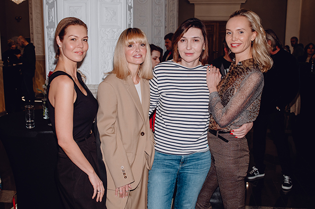 Полина Аскери, Саша Лусс, Елена Крыгина и другие гости премьеры фильма "Мой год в Нью-Йорке" Полина Аскери, Саша Лусс, Елена Крыгина и другие гости премьеры фильма "Мой год в Нью-Йорке" Светская жизнь