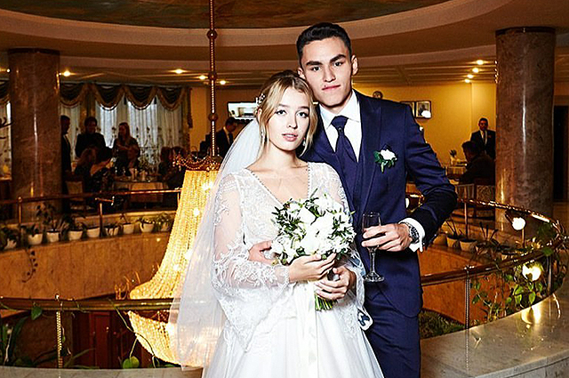 Сын солиста группы "Иванушки International" Кирилла Андреева женился: фото со свадьбы Звездные пары