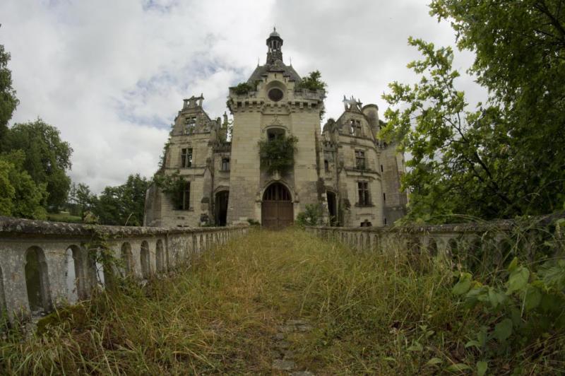 Este-Castillo-olvidado-fue-abandonado-despues-de-un-terrible-incendio-en-1932-09