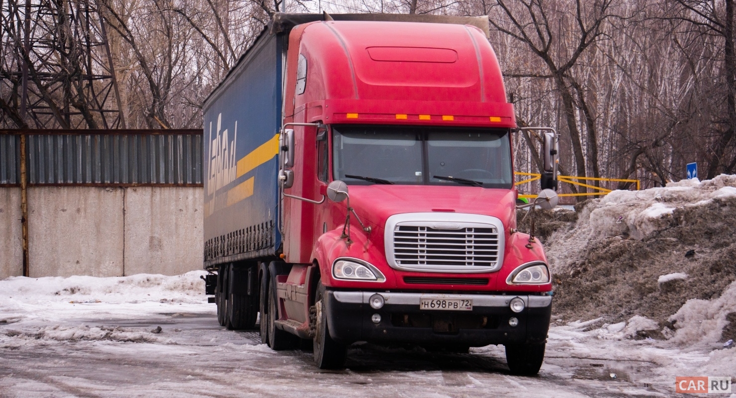 Грузовики с автопилотом научились показывать полиции документы