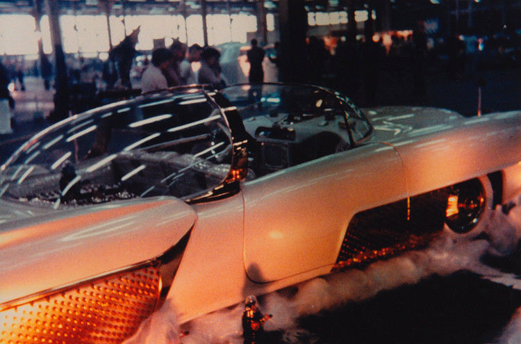 Почему светящиеся шины не пошли в серию авто и мото,автоновости