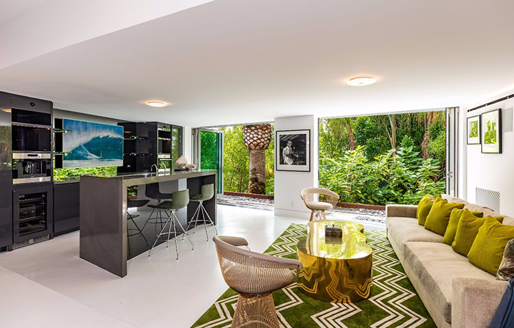 В гостях у Леброна Джеймса: экскурсия по впечатляющему особняку баскетболиста за 52 миллиона долларов Стиль жизни,Дома звезд