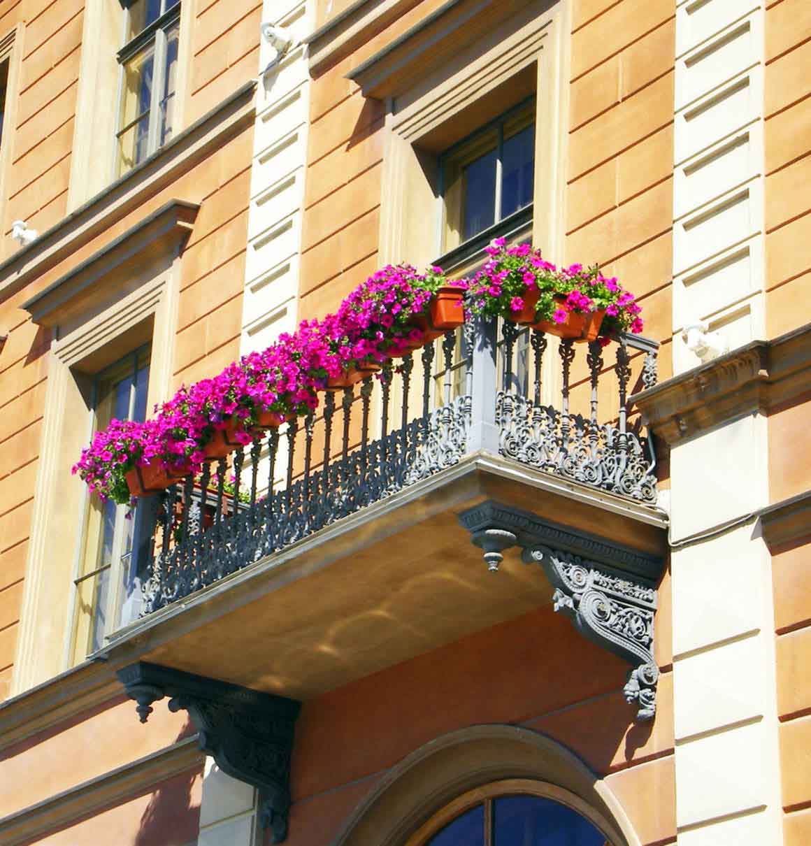 balcony flowers decoration 35 Worlds Most Beautiful Balconies
