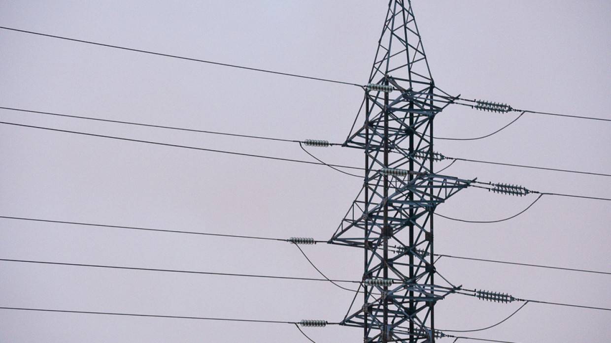 Украинская энергосистема начала получать электричество из Белоруссии