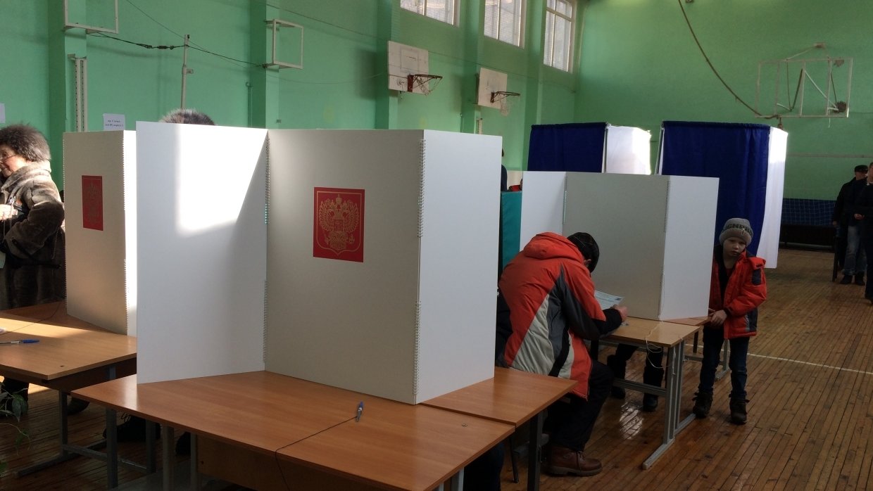Медведев в Москве проголосовал на выборах президента России
