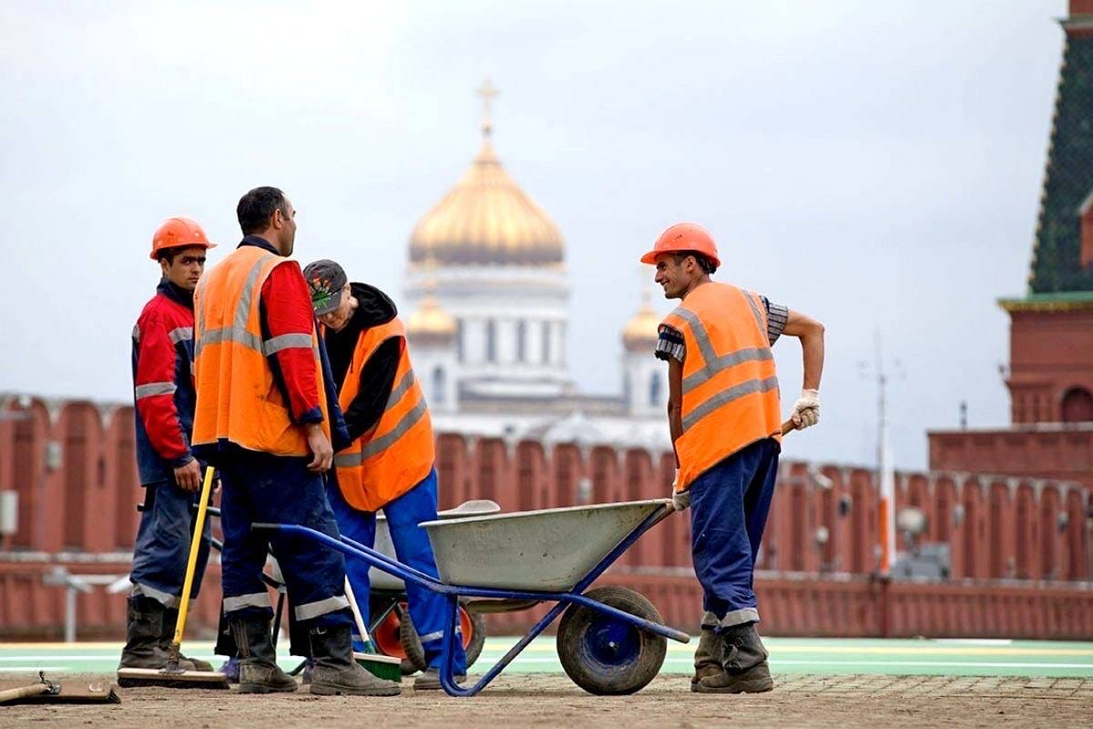 Не нуждается РОССИЯ!