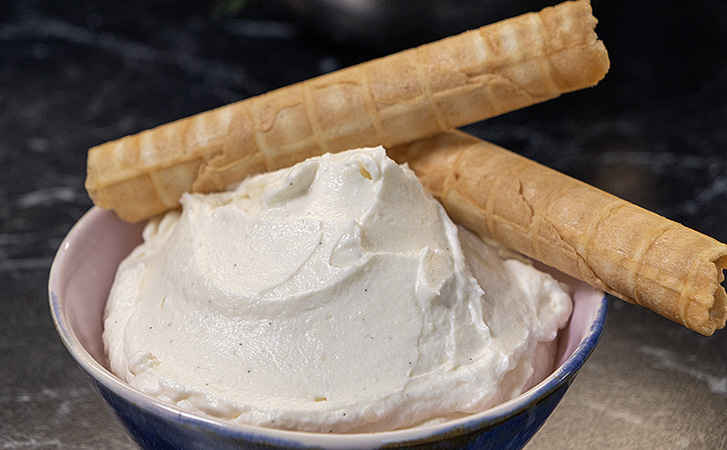 Универсальный крем для торта за 10 минут. Подойдет к любому десерту - похожая новость на Toplenta